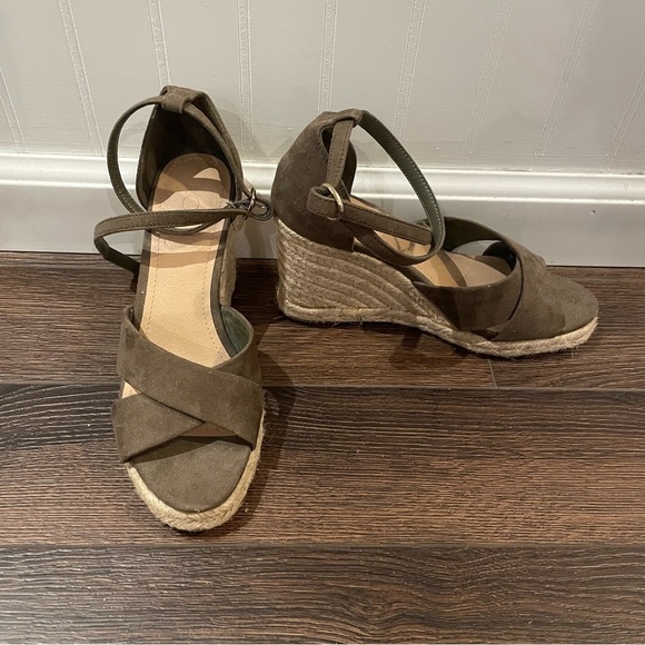 Ann Taylor Loft Espadrille Wedge Sandal in Vibrant Olive 7M - Picture 5 of 9